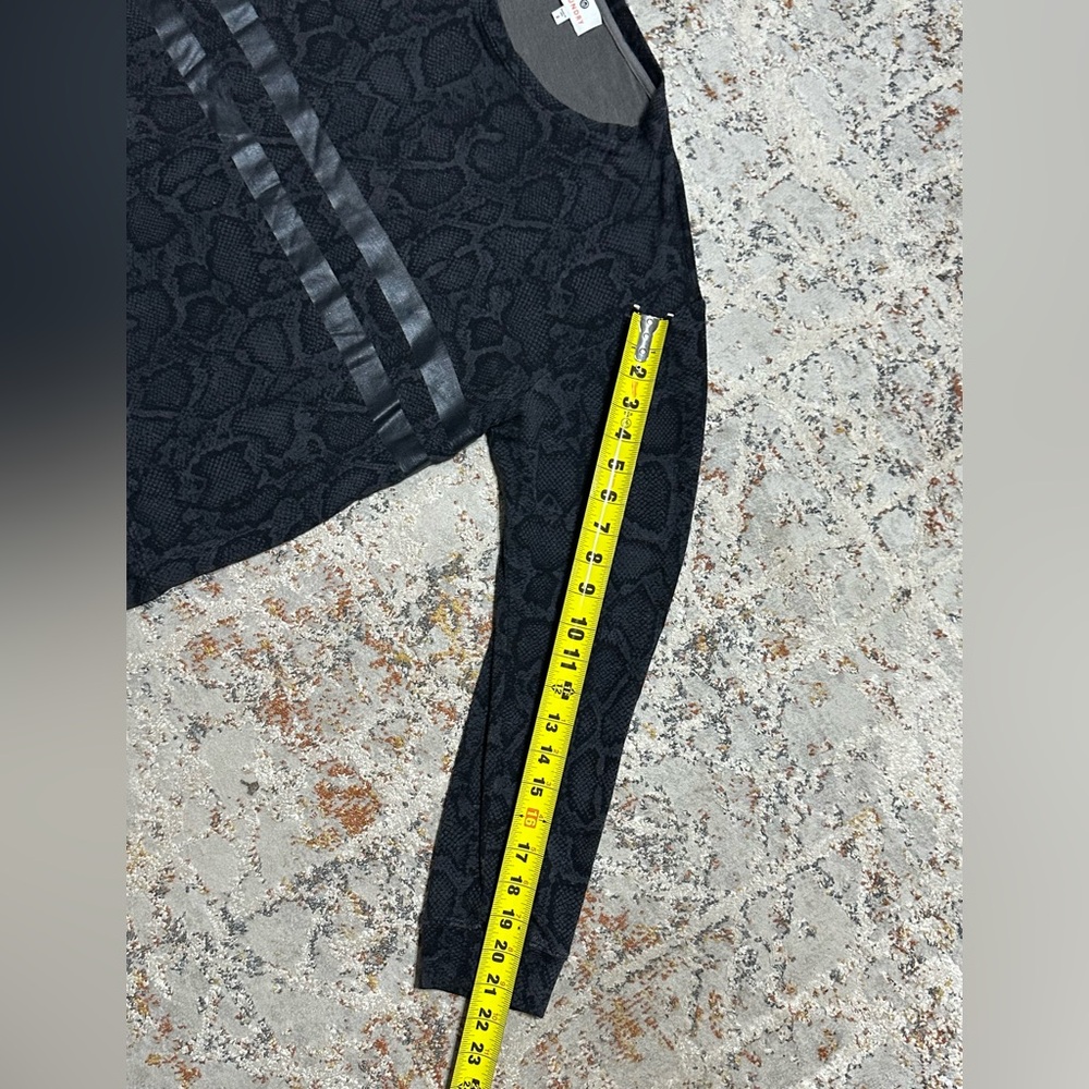 Sundry varsity python pullover sweatshirt size Me… - image 5